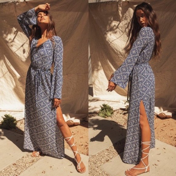 Lulus Dresses & Skirts - Lulus Mandala Daydream Blue Print Maxi Dress Size Small